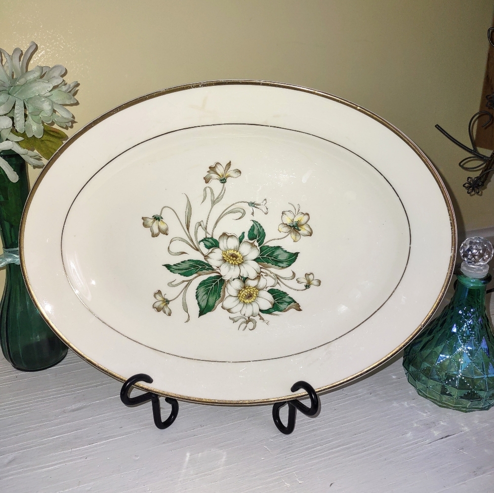 Knowles Floral Oval-shaped Serving Platter